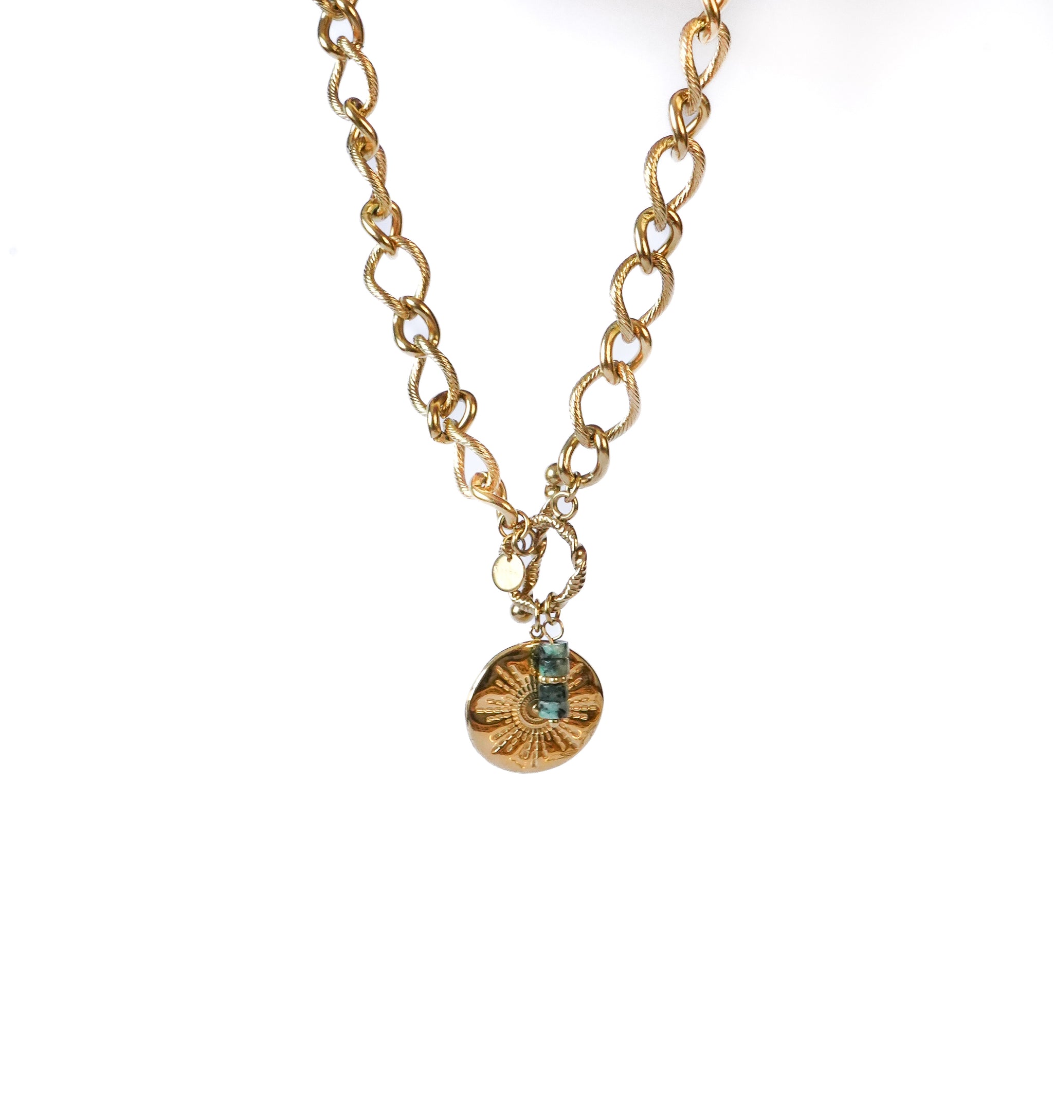 Collar cita inesperada